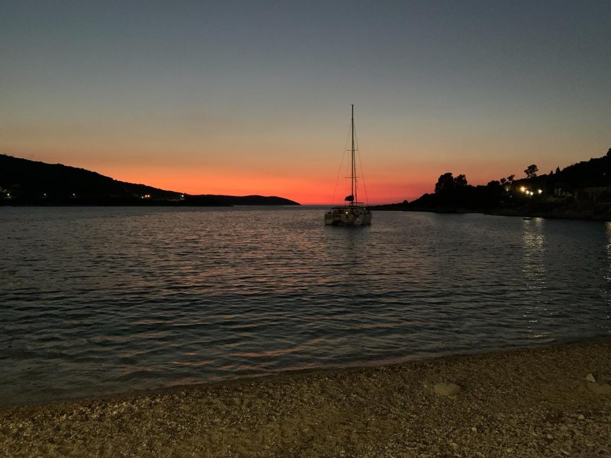 Villa Perris Studios Kassiopi Buitenkant foto