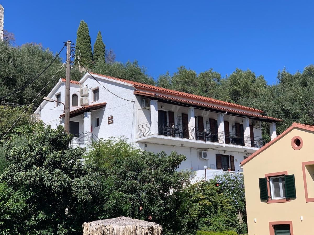 Villa Perris Studios Kassiopi Buitenkant foto