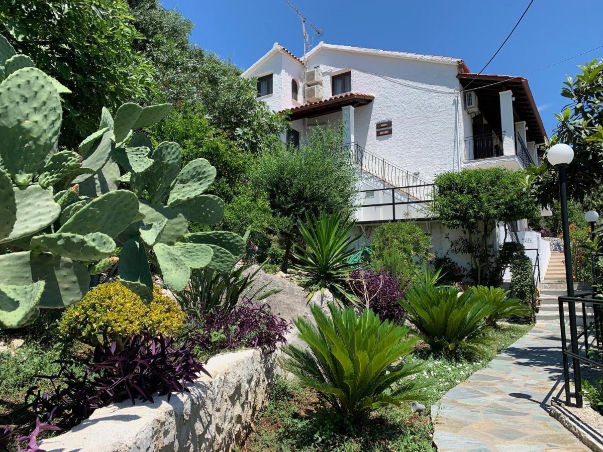 Villa Perris Studios Kassiopi Buitenkant foto
