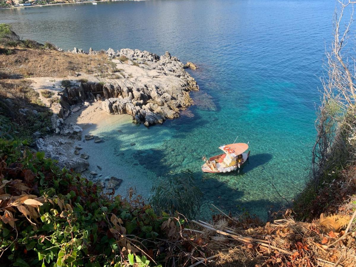 Villa Perris Studios Kassiopi Buitenkant foto