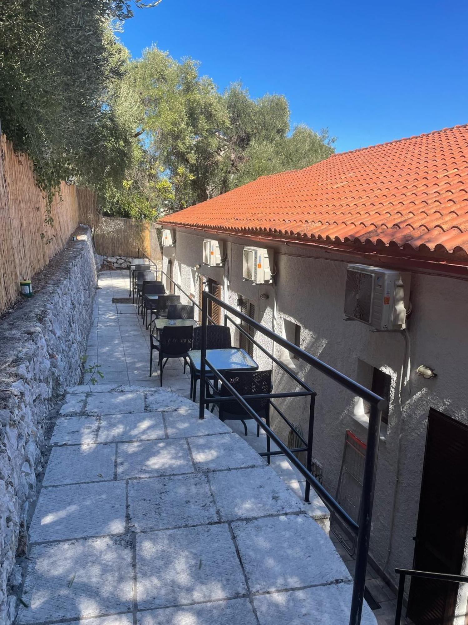 Villa Perris Studios Kassiopi Buitenkant foto