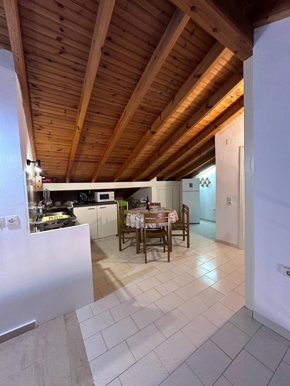 Villa Perris Studios Kassiopi Buitenkant foto